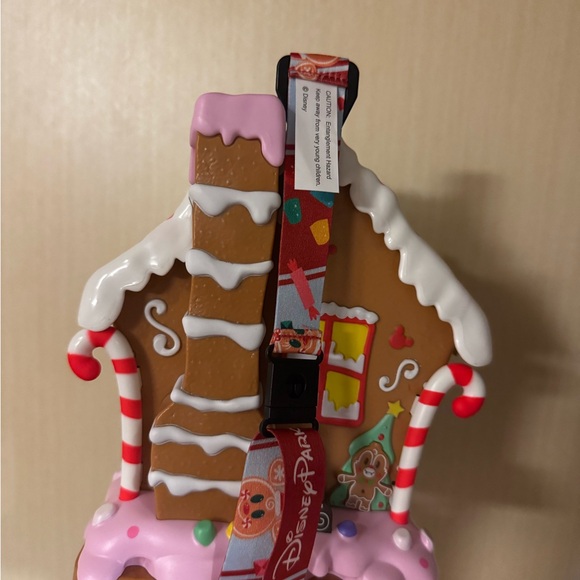 Disney Parks Mickey & Minnie Holiday Gingerbread House Popcorn Bucket - Picture 5 of 5